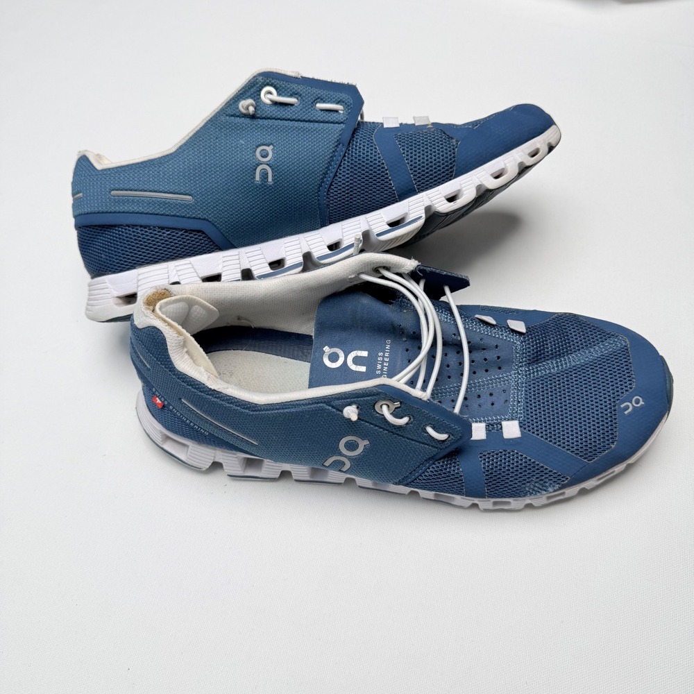 On Cloud 5 Running Shoes Womens 10 Denim Blue White Speed Laces Sneakers  FLAWED - Picture 10 of 10
